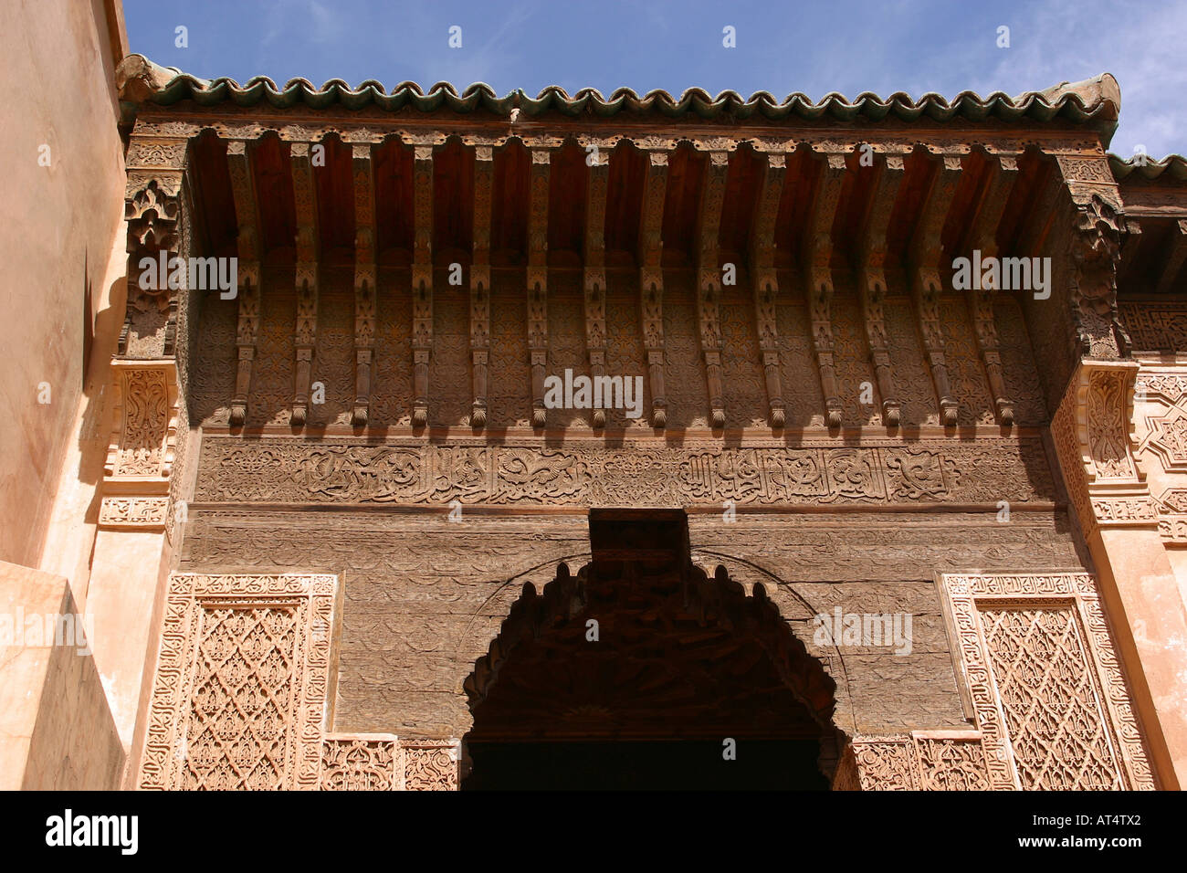 Maroc Marrakech Riad Tombeaux Saadiens porte détail Banque D'Images