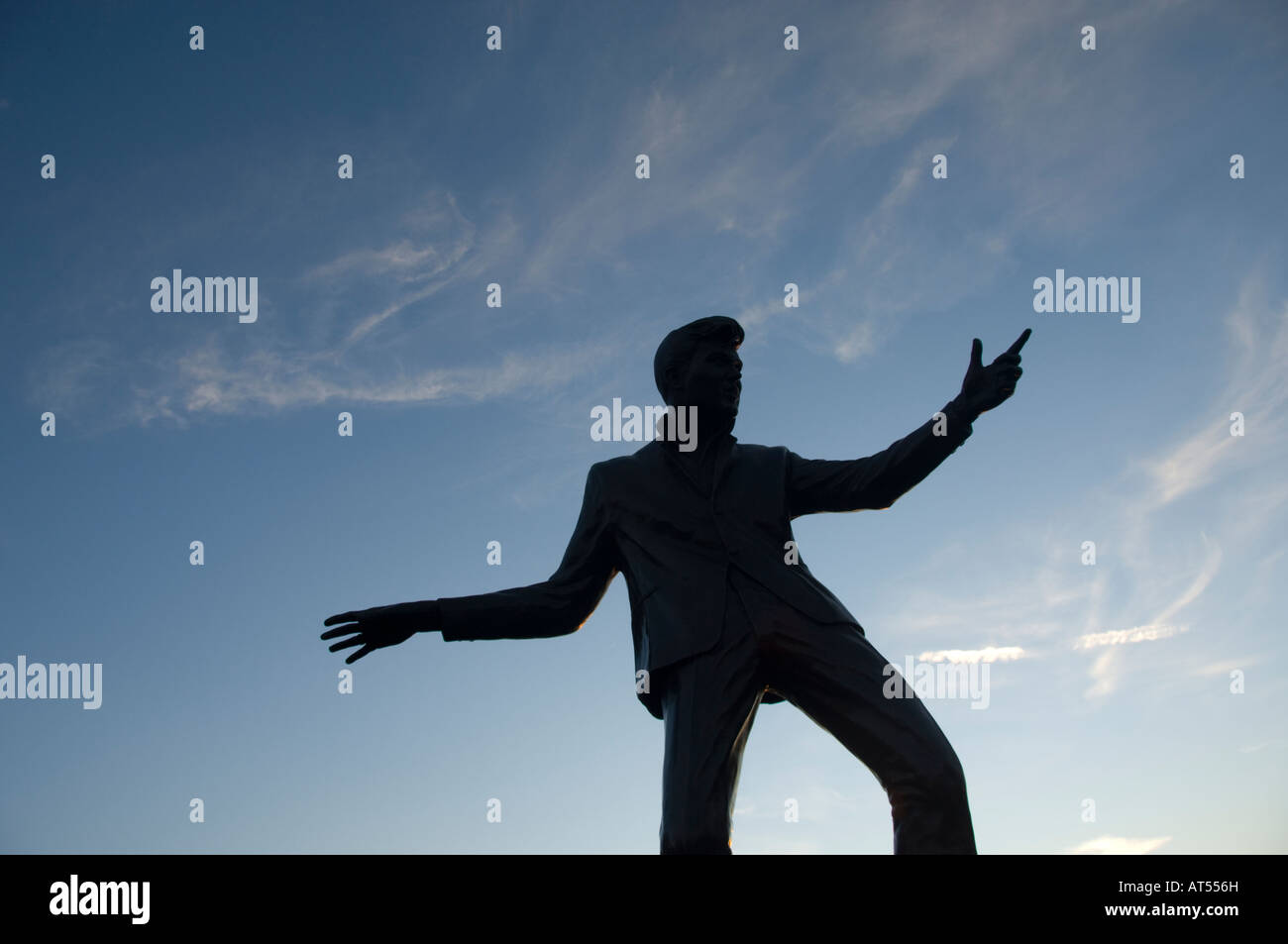 Billy Fury statue au coucher du soleil Liverpool Albert Dock Février 2008 Banque D'Images
