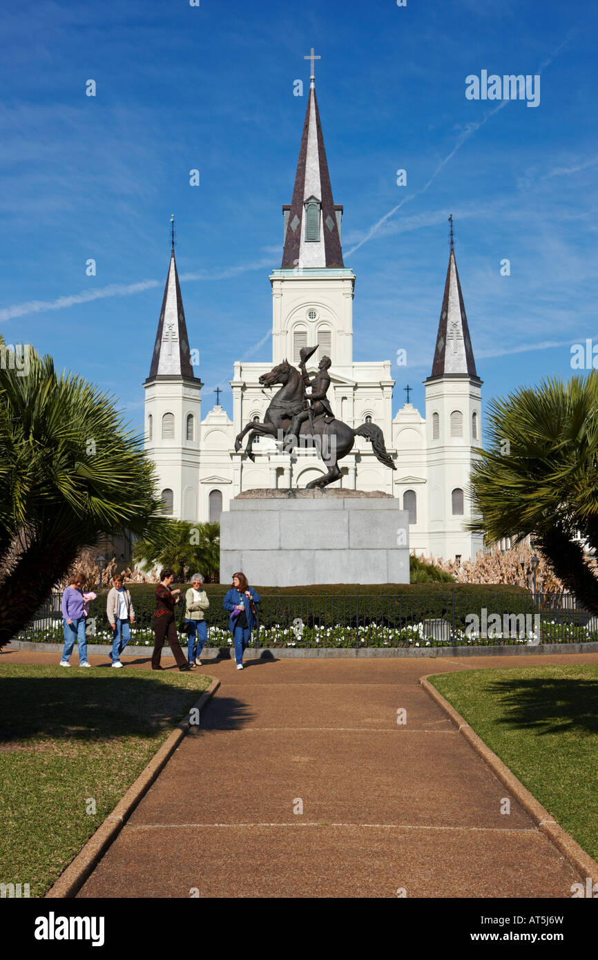 Le général Andrew Jackson statue à la Cathédrale St Louis en arrière-plan. La Nouvelle-Orléans, Louisiane, Etats-Unis. Banque D'Images