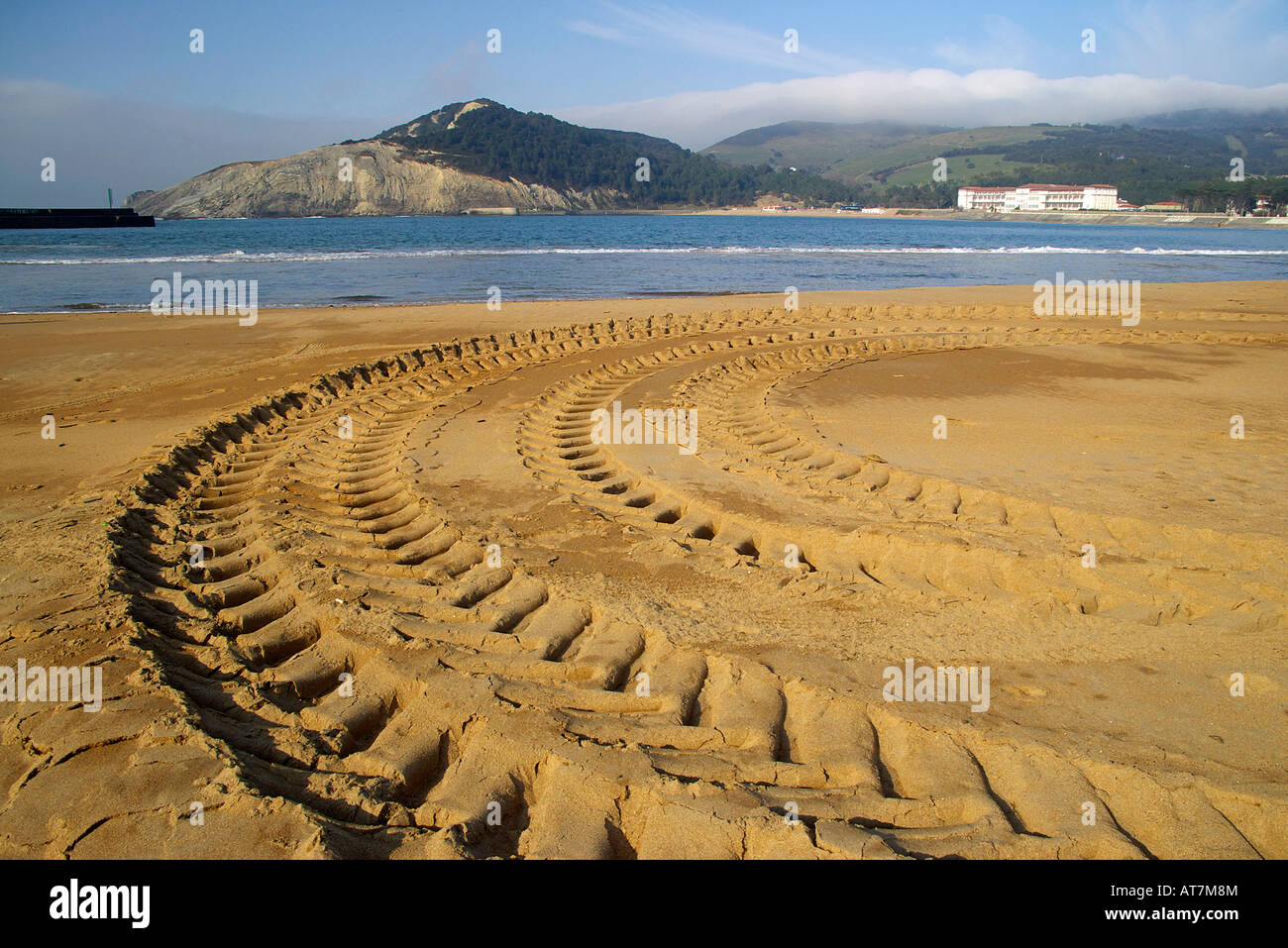 Plage de sable sur la voie des roues Banque D'Images