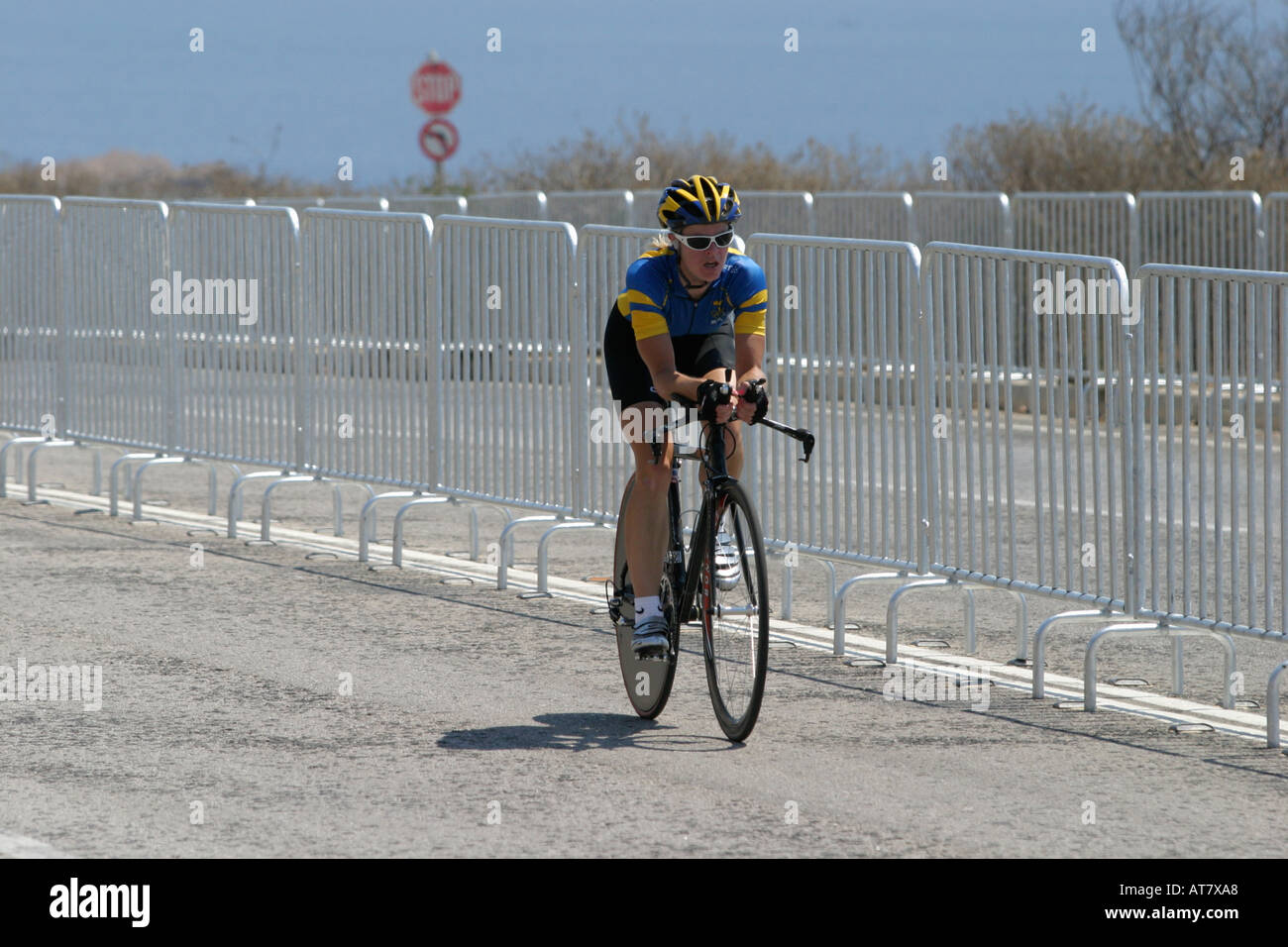 Susanne Ljungskog cycliste suédois sur l'heure de cours d'essai le long de la côte de la route d'Athènes Jeux Olympiques d'Athènes 2004 Banque D'Images