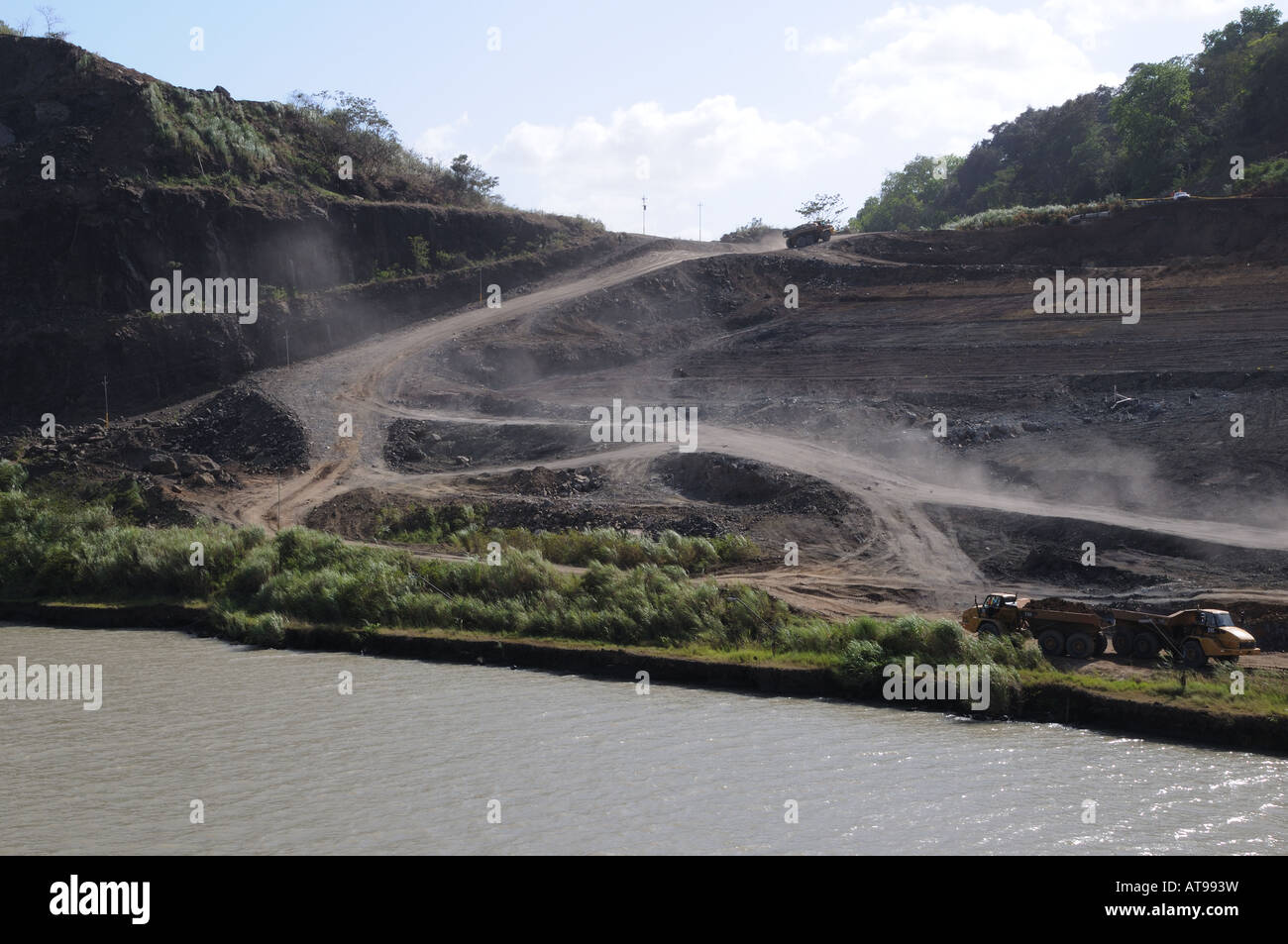 Lors de la coupe de la Gaillarde Canal de Panama, des travaux sont en cours sur un nouveau canal qui permettra aux navires de plus de passer par le canal Banque D'Images