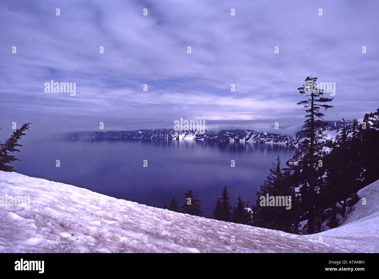 Crater Lake National Park Utah Vue sur partie sud-est du lac Banque D'Images