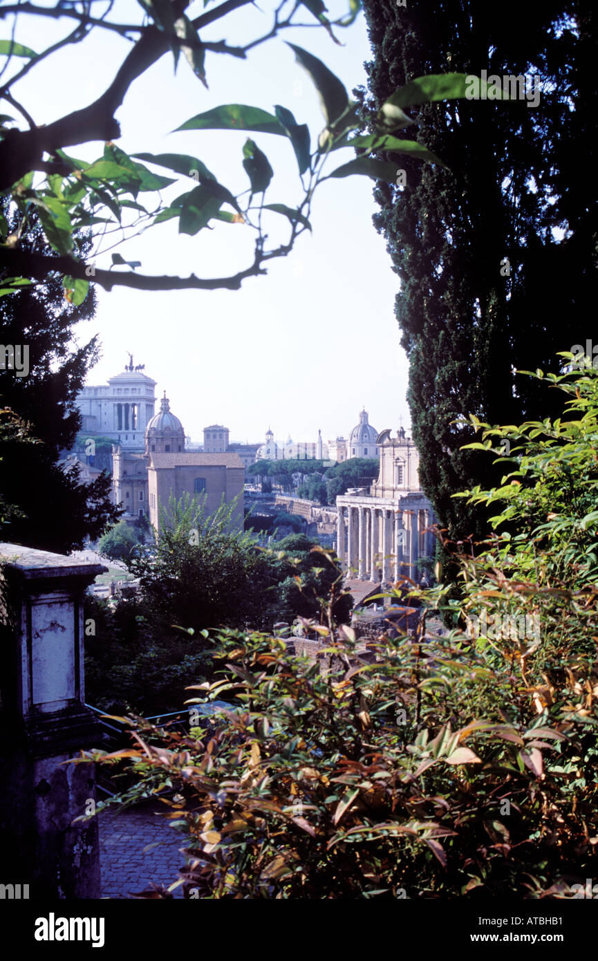 Vue de Rome à partir de Il Palatino ou la Palantine, Rome, Italie. Banque D'Images