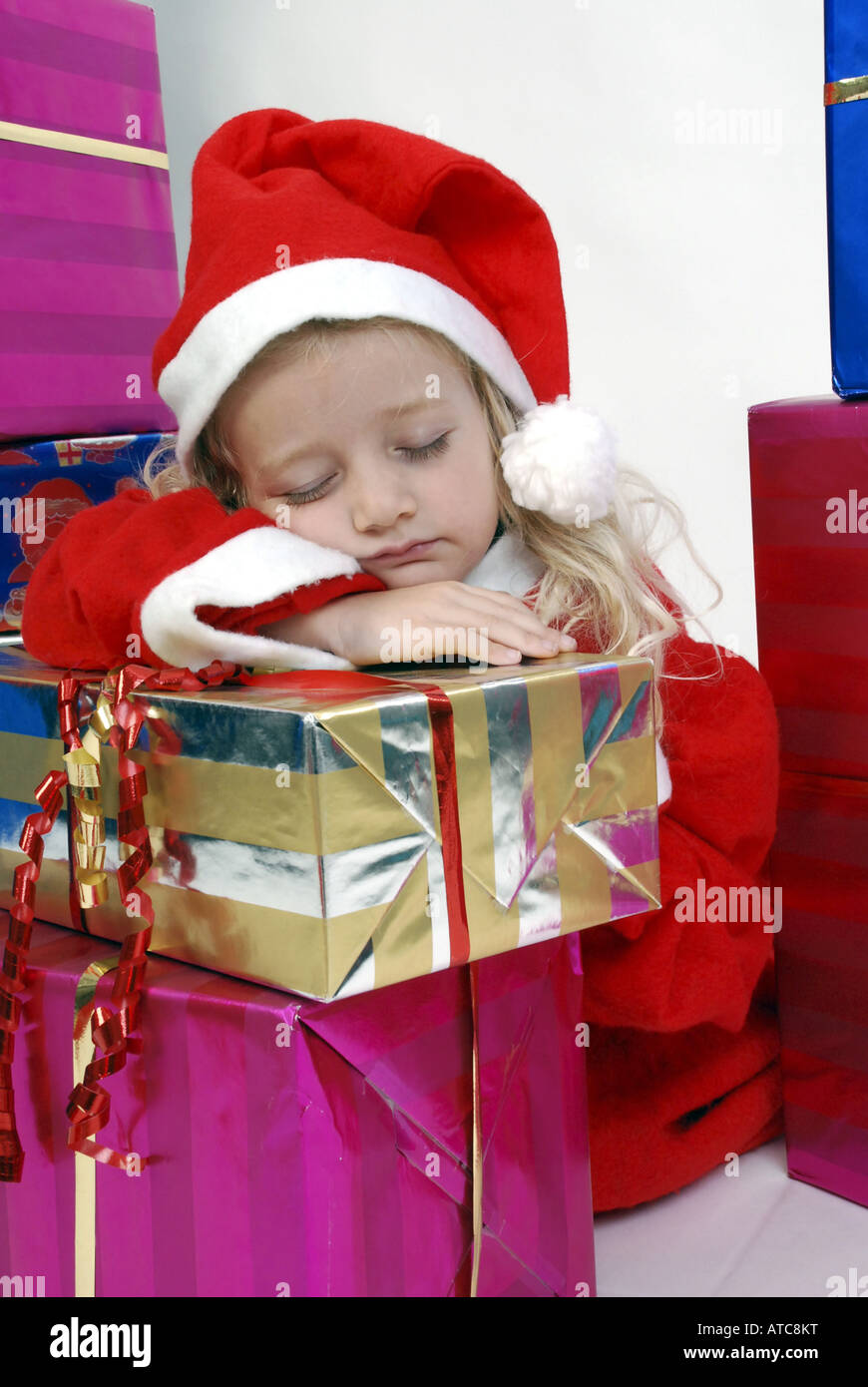 Fille de noël avec présente Banque D'Images