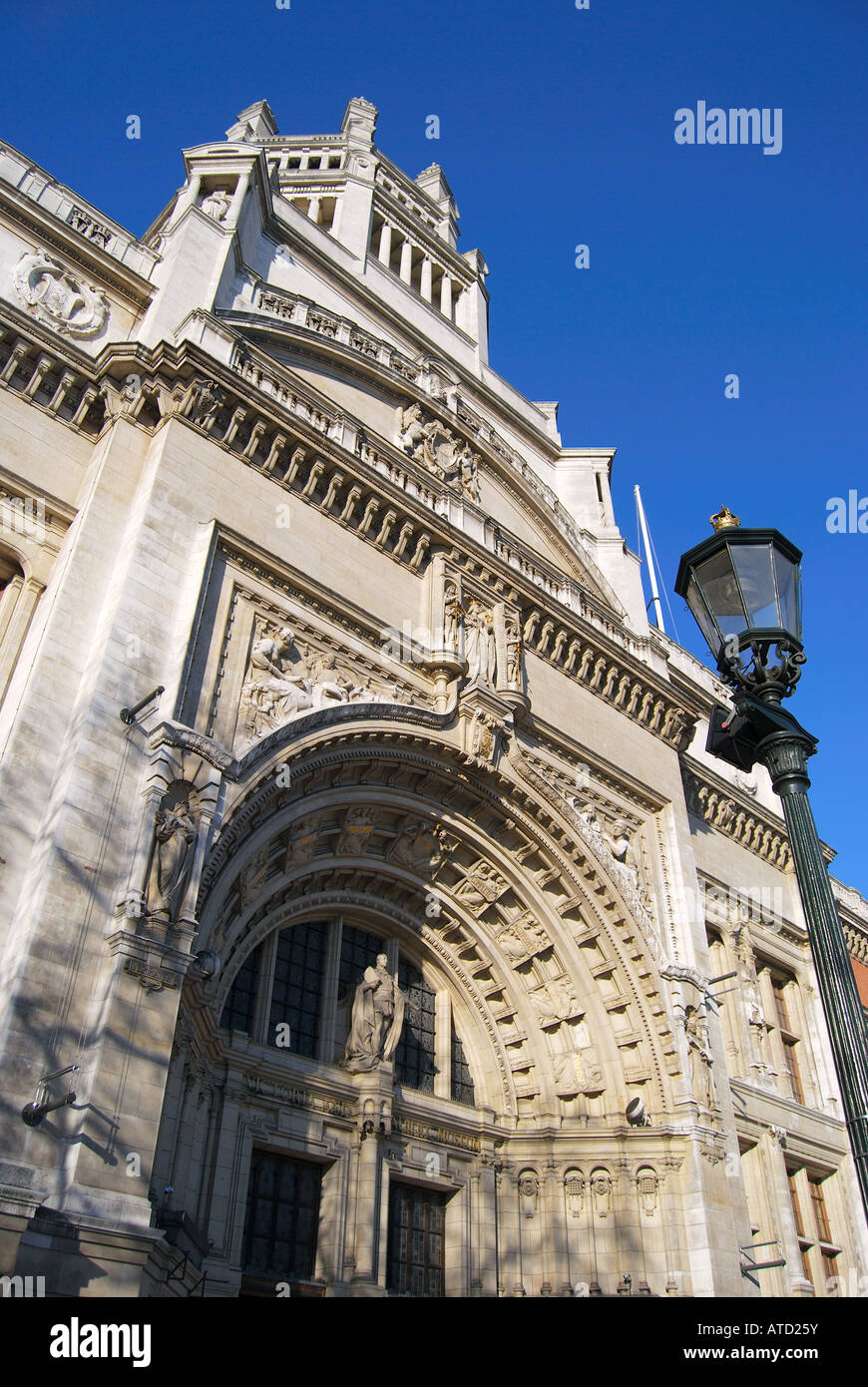 Victoria & Albert Museum de façade, Kensington, Londres, Angleterre, Royaume-Uni Banque D'Images