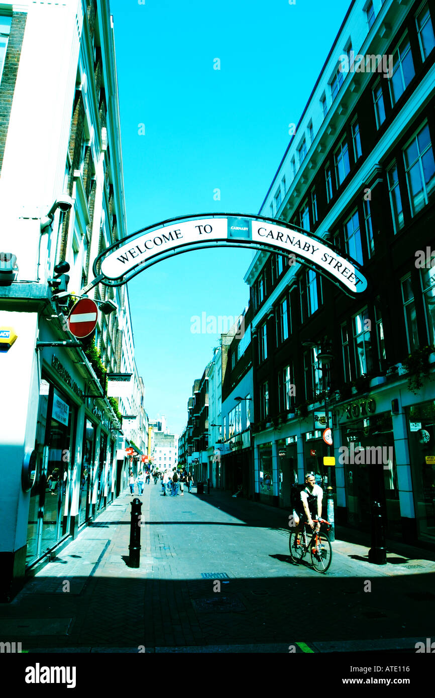 L'arche au-dessus de l'entrée de Carnaby Street à Londres Banque D'Images