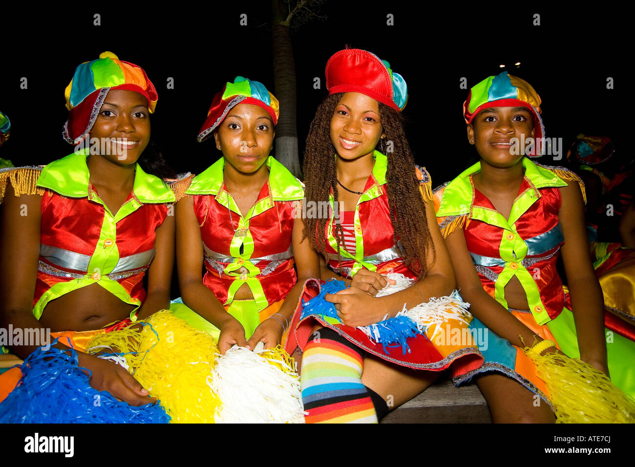 Quatre danseurs sur l'île de Bonaire, Antilles néerlandaises. Banque D'Images