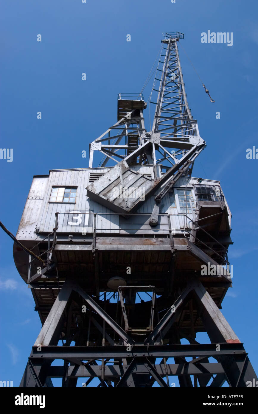 Grue électrique de voyage le port de bristol Banque D'Images