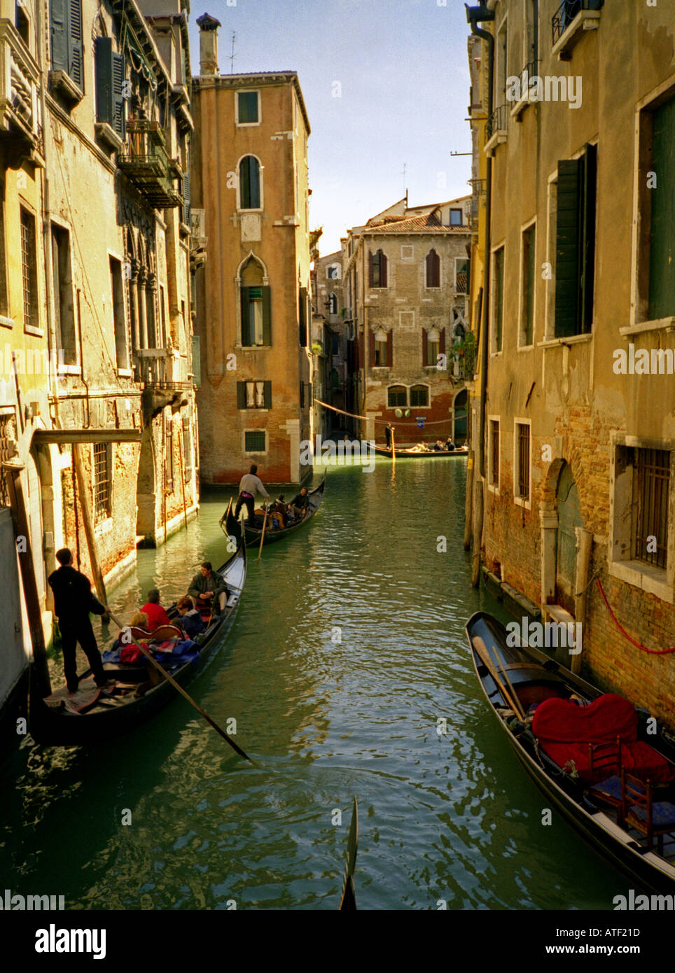 Les bâtiments coloniaux colorés typiques traditionnelles paysage urbain paysage de Venise Veneto Italie Europe du nord nord-est Banque D'Images