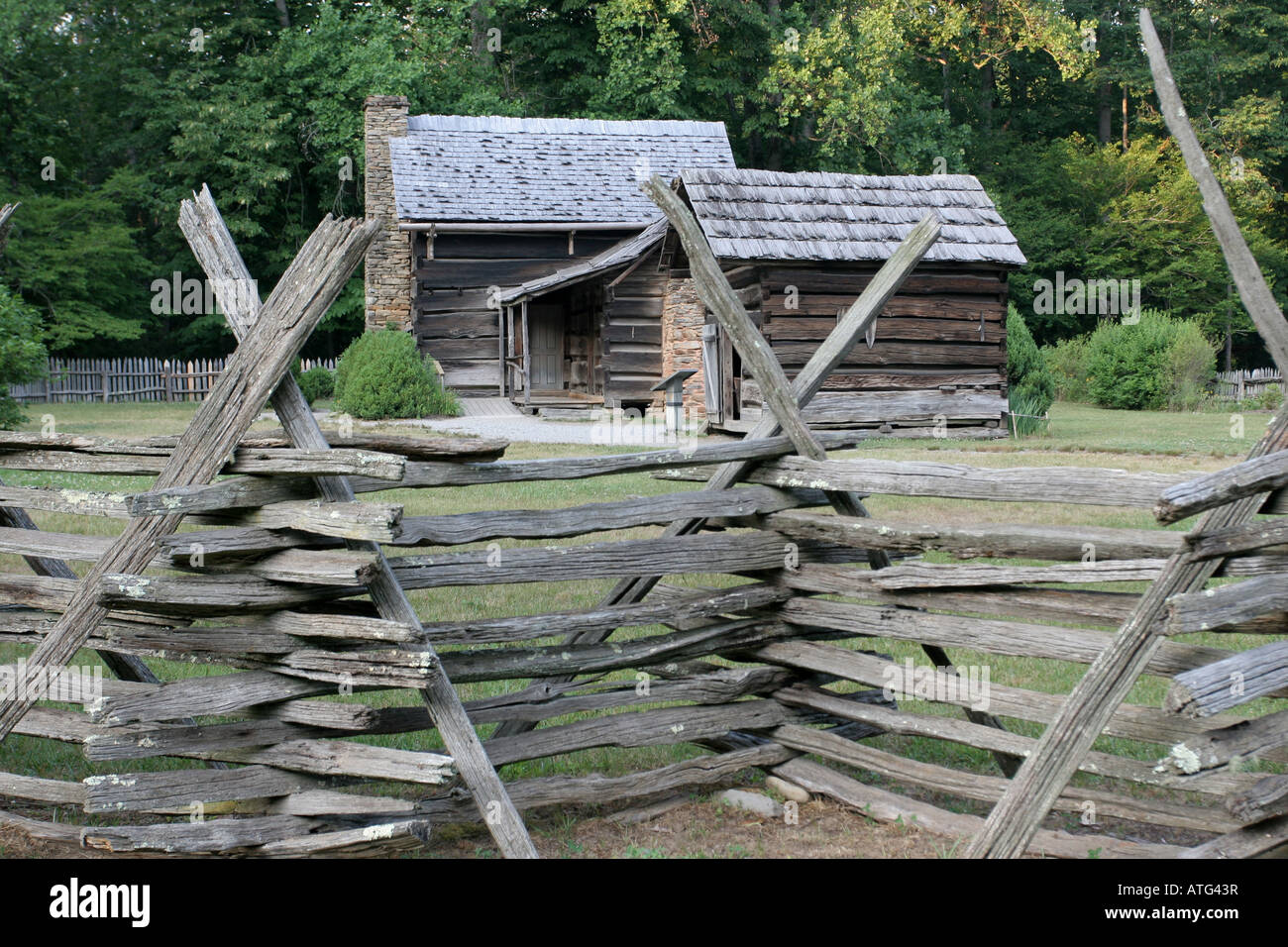 Log cabin' Oconaluftee farm museum Great Smoky Mountain Park Banque D'Images