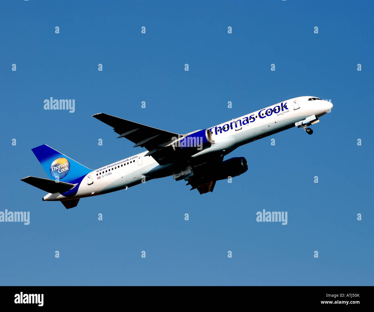 Thomas Cook Boeing 757 qui décolle de l'Aéroport International de Birmingham, UK Banque D'Images