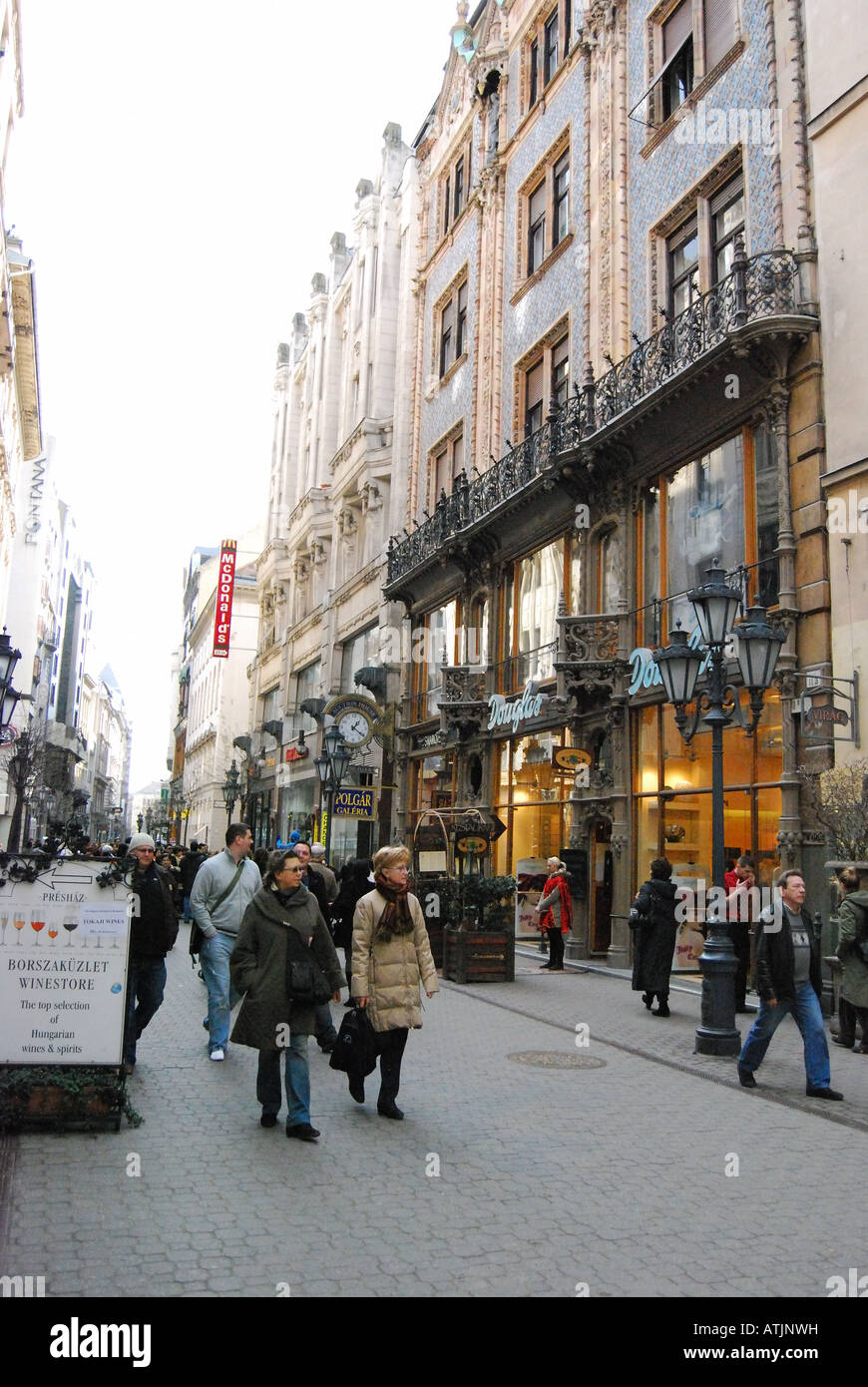La rue Vaci Utca, Budapest, lutte antiparasitaire, République de Hongrie Banque D'Images