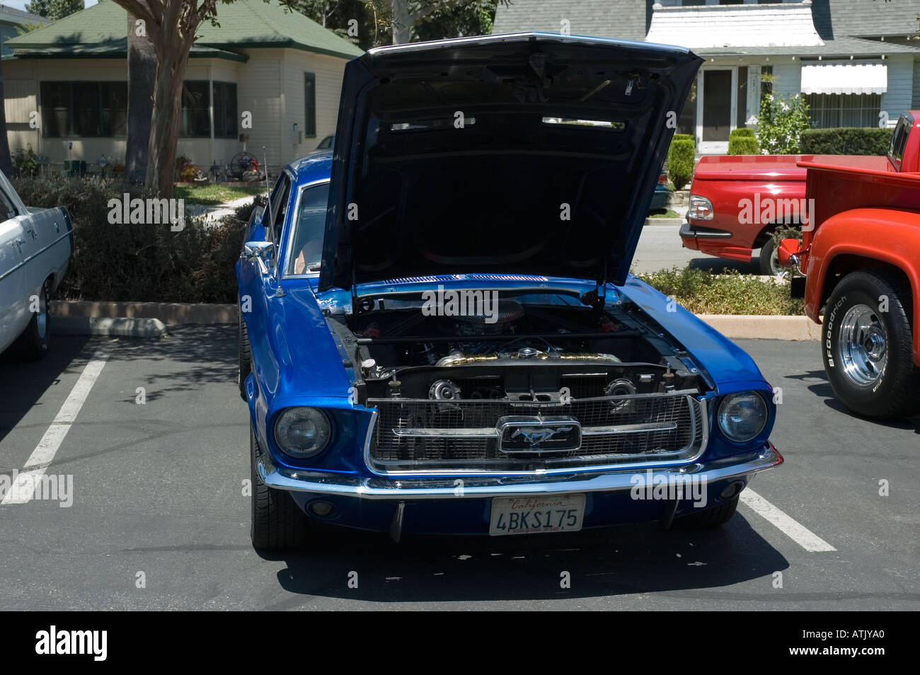 Los Angeles California car show personnalisé antique Ford Mustang blue Banque D'Images