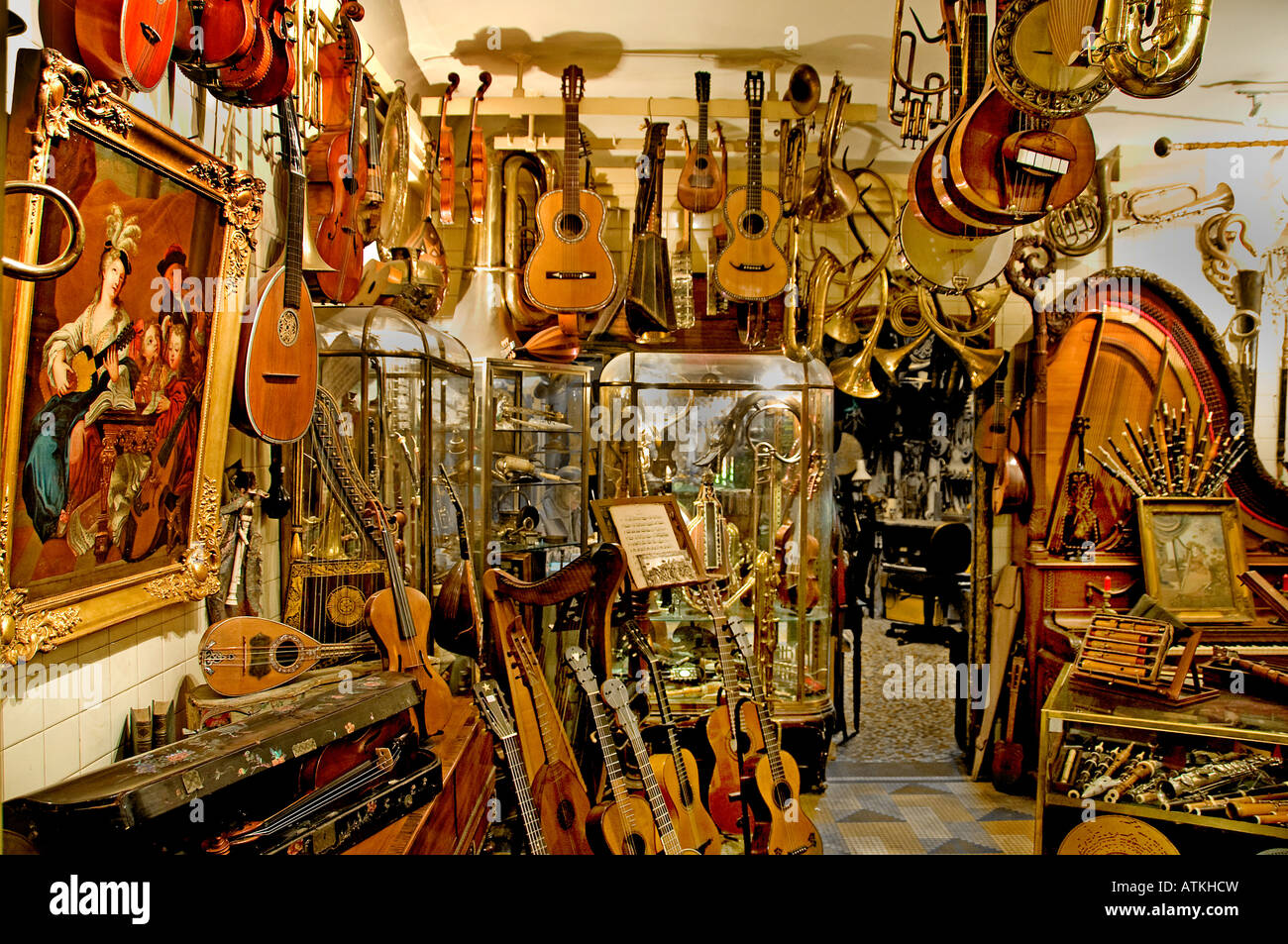 Place du Vosges Marais musique instrument de musique de fanfare musicien vendeur gallery Banque D'Images