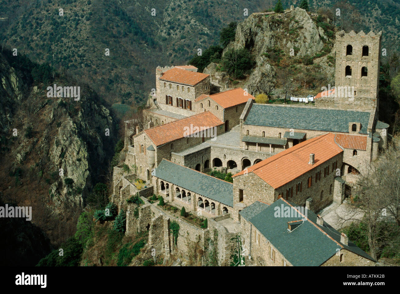 / Monastère St.-Martin-du-Canigou Banque D'Images