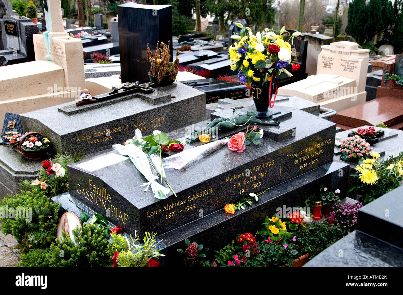 Edith Piaf (Edith Giovanna Gassion ) Cimetière du Père-Lachaise Cimetiere du Pere Lachaise Banque D'Images