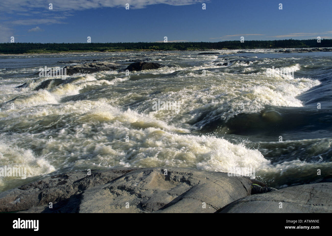 Les cataractes de la rivière des Esclaves, près de Fort Smith, Territoires du Nord-Ouest Alberta Canada Banque D'Images