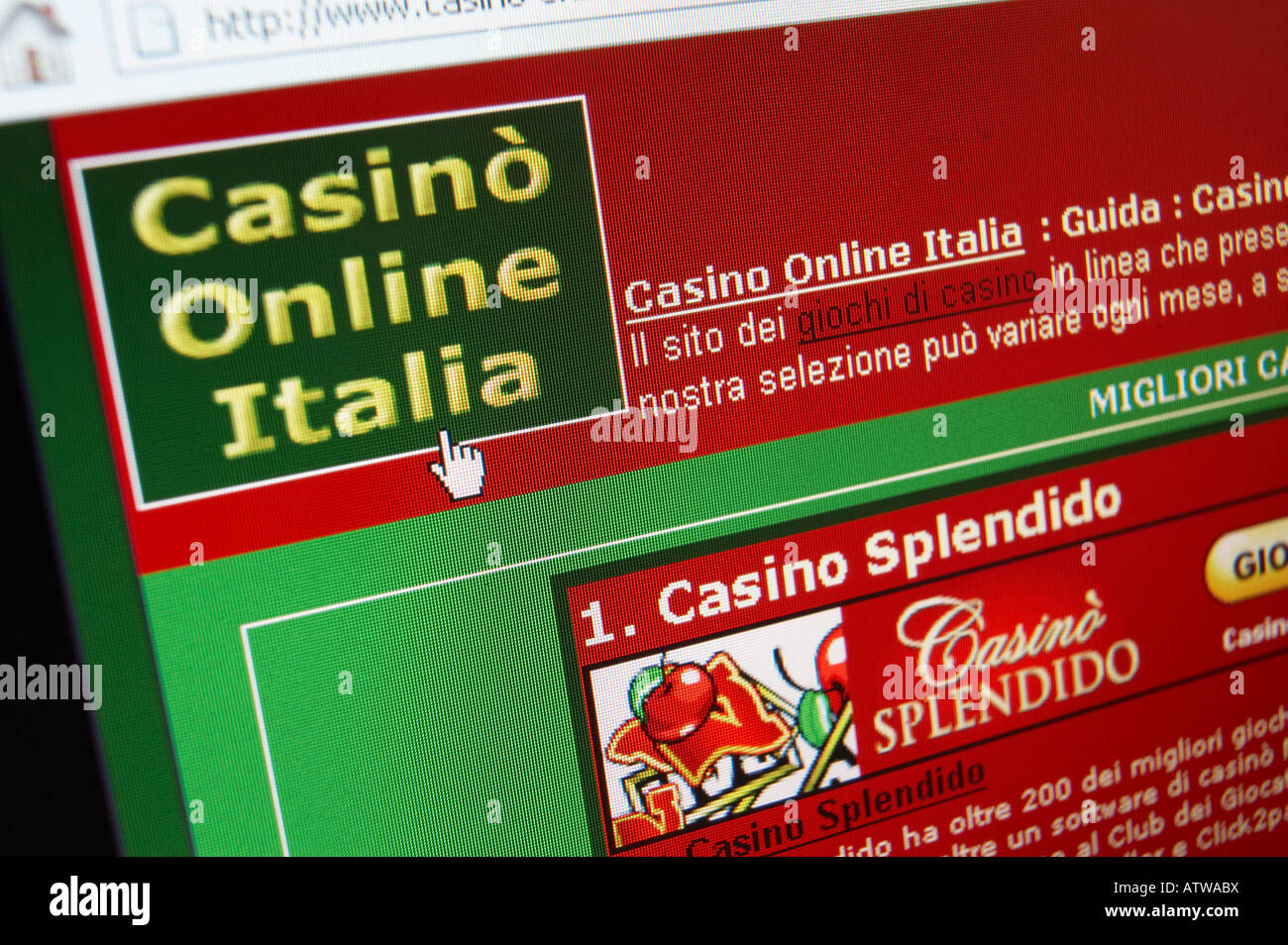 SITE WEB SUR L'écran de l'ordinateur montrant SUR LIGNE DE POKER GAMBLING CASINO ITALIE Banque D'Images