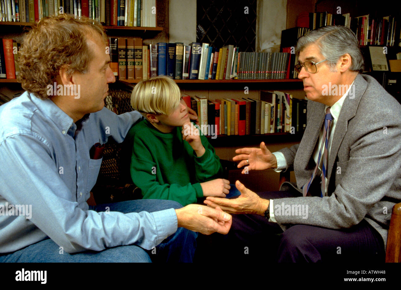 Lâge De 50 Ans Père Et Fils De Ladolescence Lâge De 14 - 