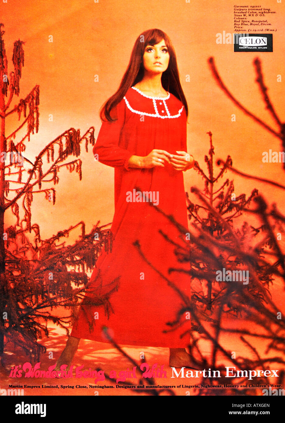 1960 Nova Magazine Octobre 1968 Publicité pour Martin Emprex Fashions Vêtements pour un usage éditorial uniquement Banque D'Images