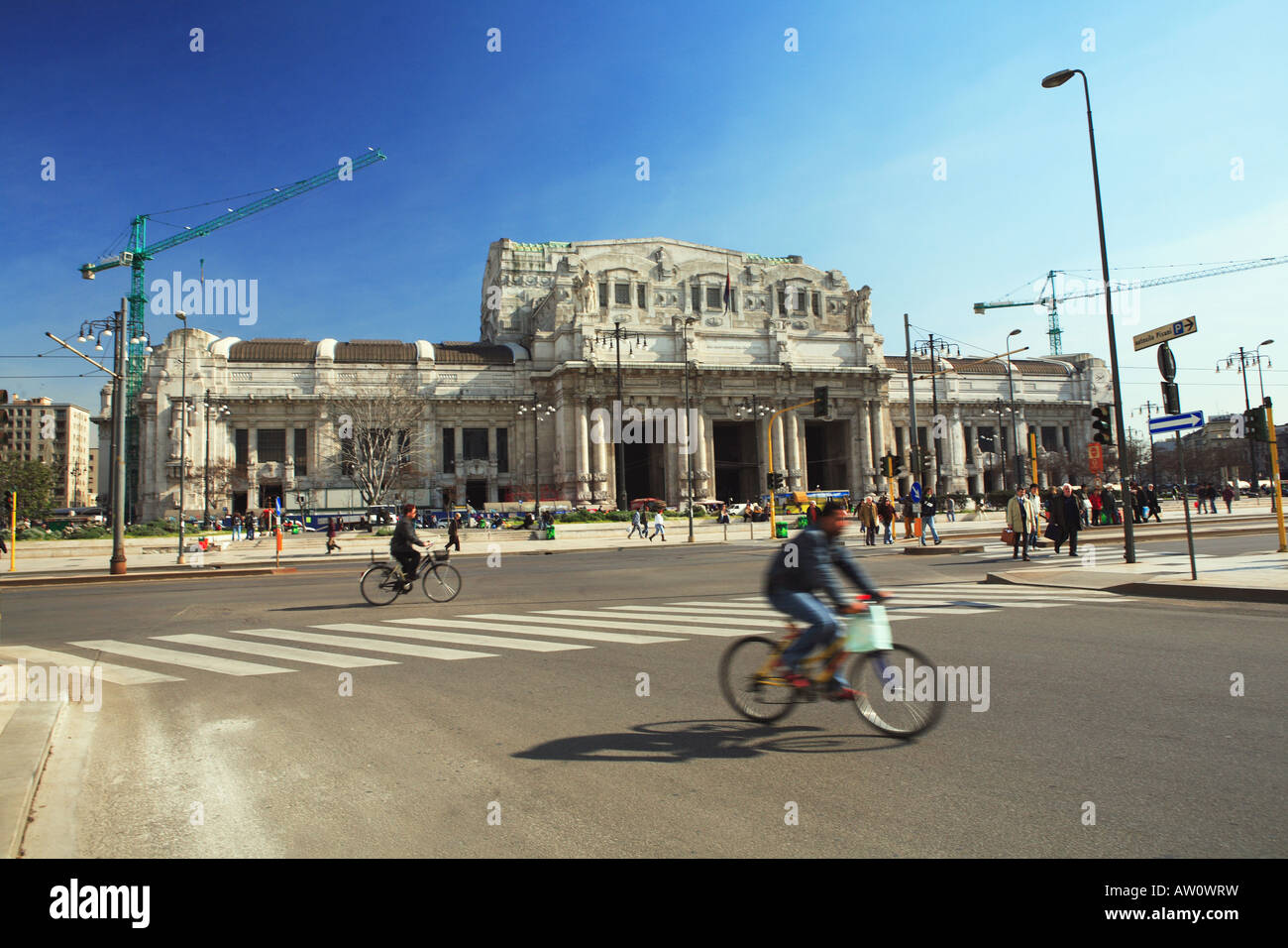 La gare centrale Stazione Centrale de Milan Italie Banque D'Images
