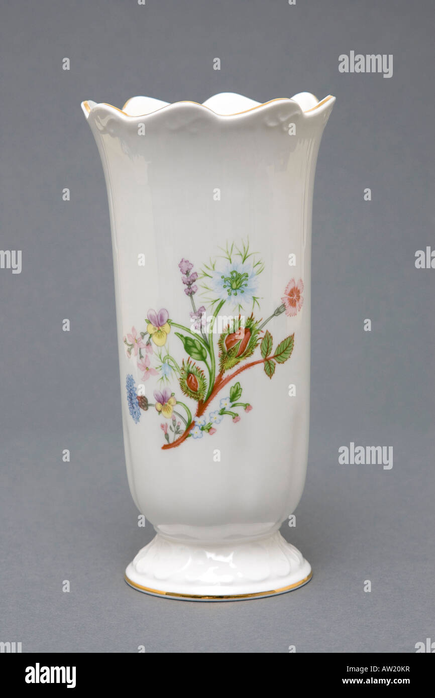 Assiette céramique fine vase Banque D'Images