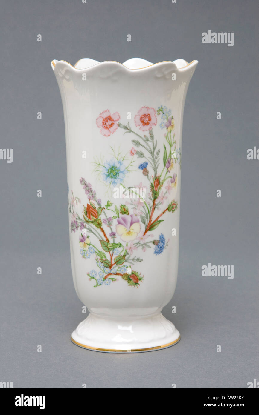 Assiette céramique fine vase Banque D'Images