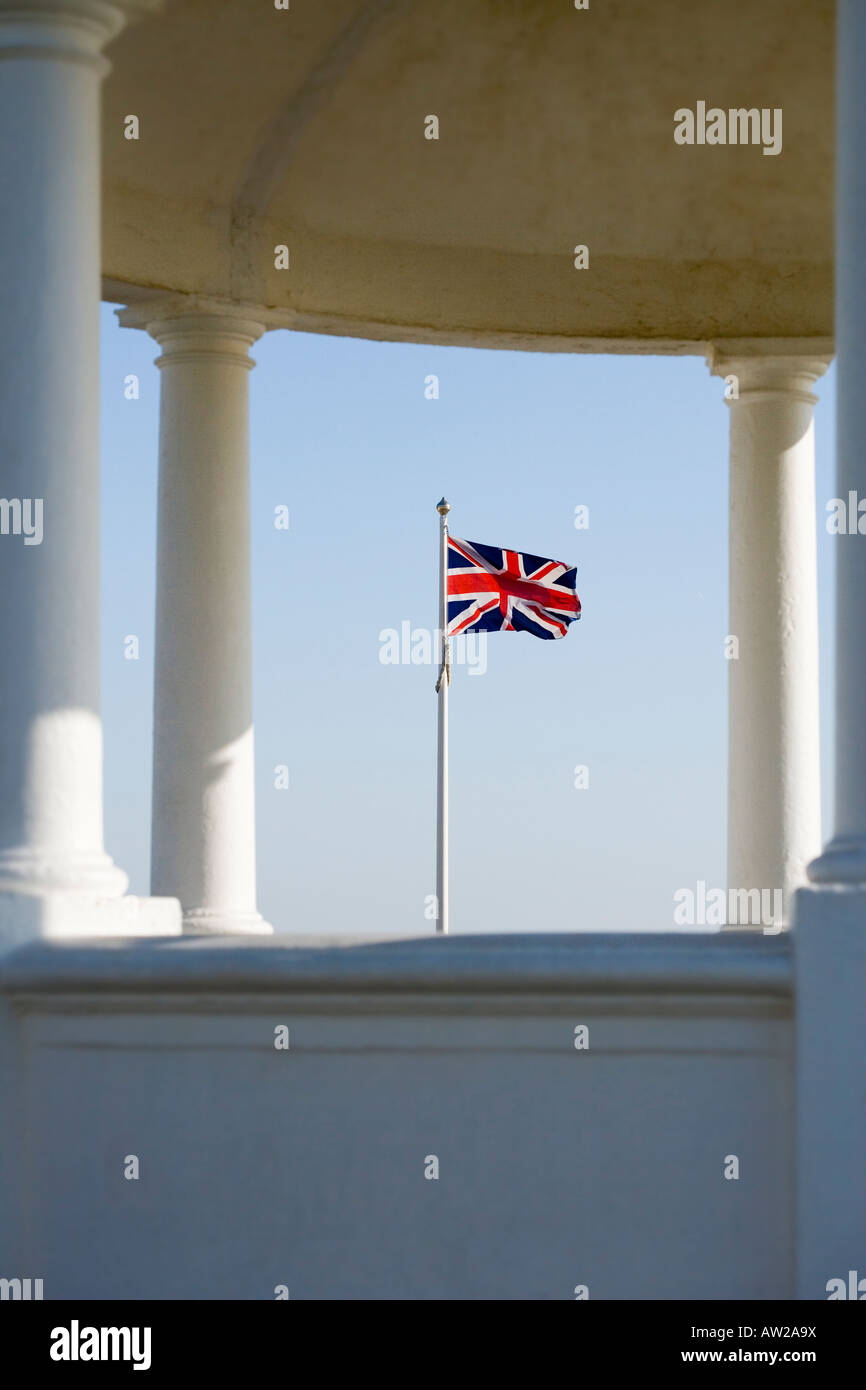 Union Jack flag sur un mât Banque D'Images