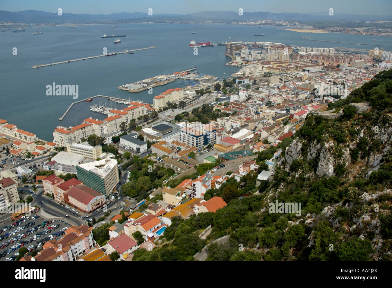 Ville de Gibraltar et vue sur le port d'un téléphérique Banque D'Images