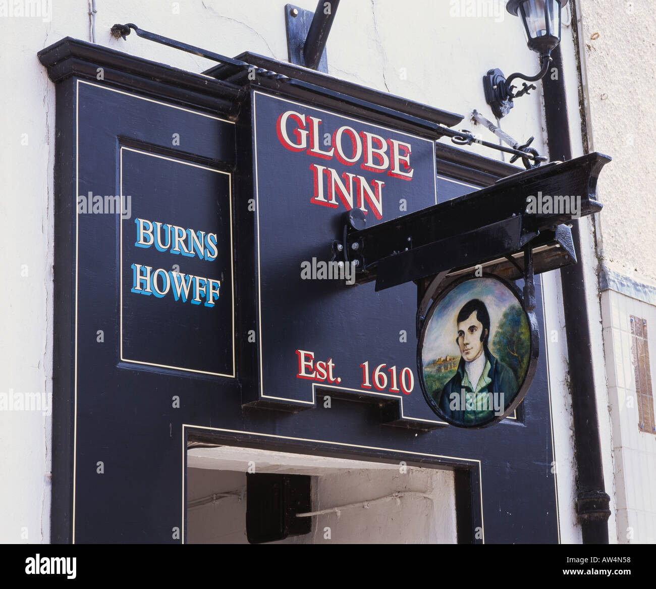 Le Globe Inn pub signe sur l'High Street, Dumfries, Dumfries et Galloway, Écosse, Royaume-Uni Banque D'Images