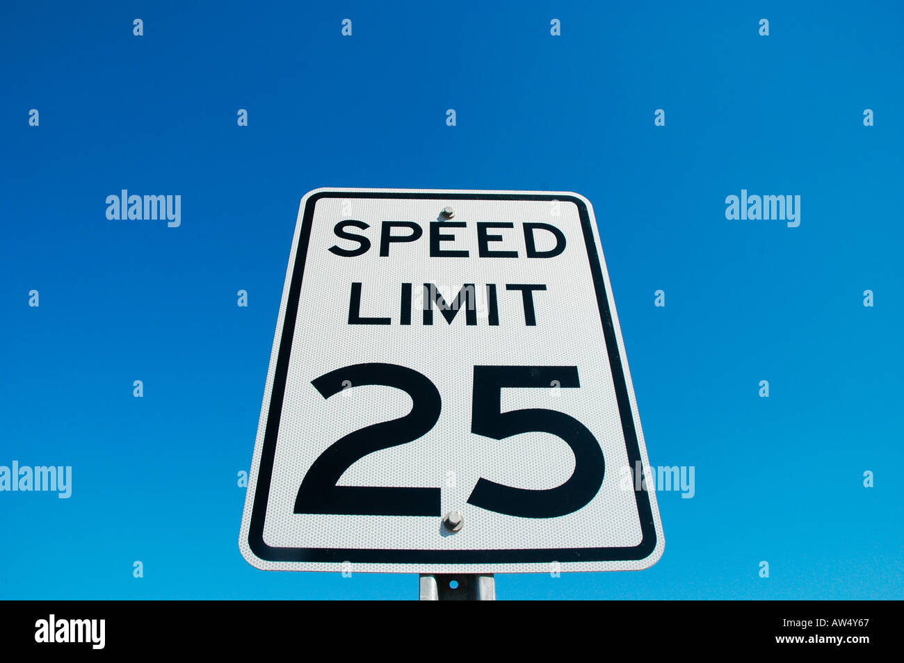 Limite de vitesse sur l'autoroute interstate 25 signer freeway road street Banque D'Images