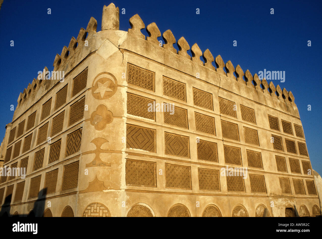 L'ancienne maison de marchands de perles à Bahreïn affiche le travail magistral de plâtre de naqsh, 1975 Banque D'Images