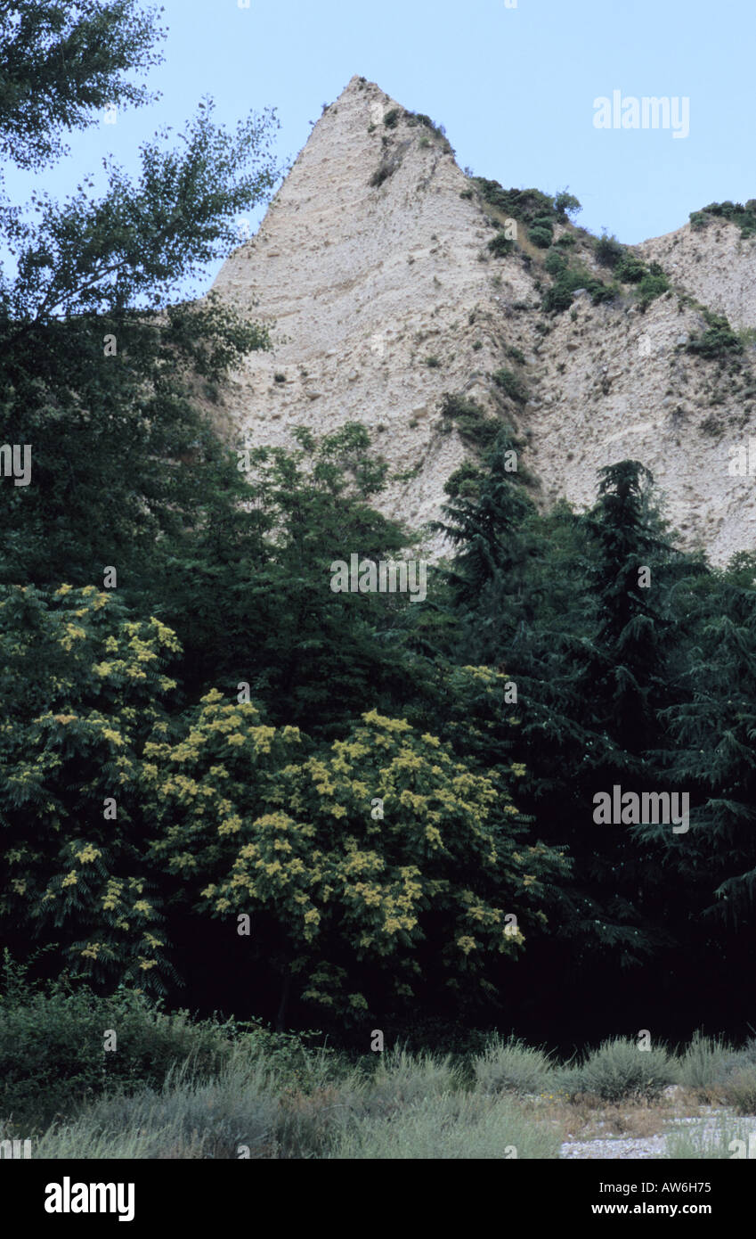De pittoresques falaises de grès à Melnik Bulgarie Banque D'Images