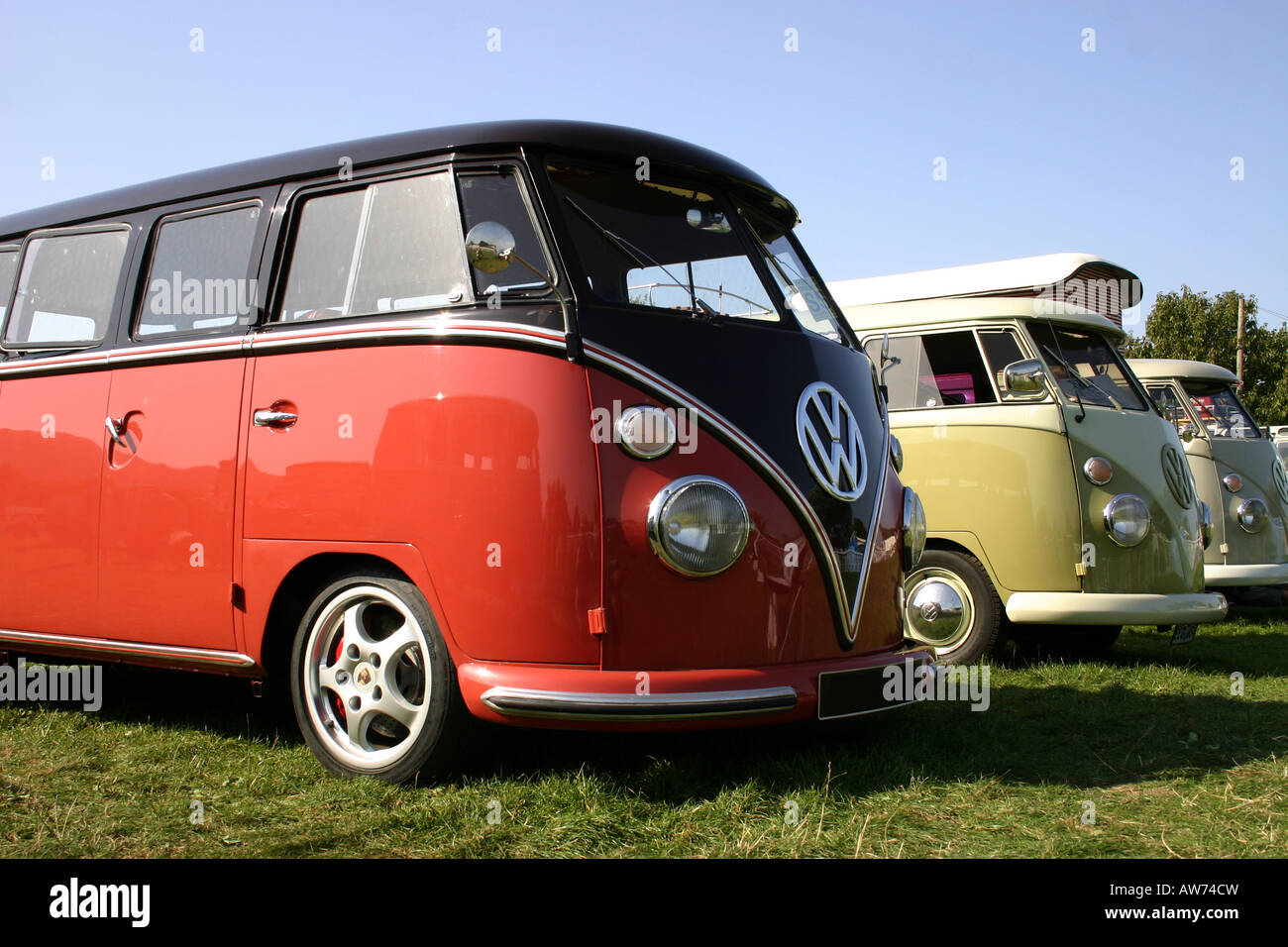 La Volkswagen Kombi le camping-car est un véhicule utilitaire qui a atteint à la fois classique et le statut de culte au cours de sa production Banque D'Images