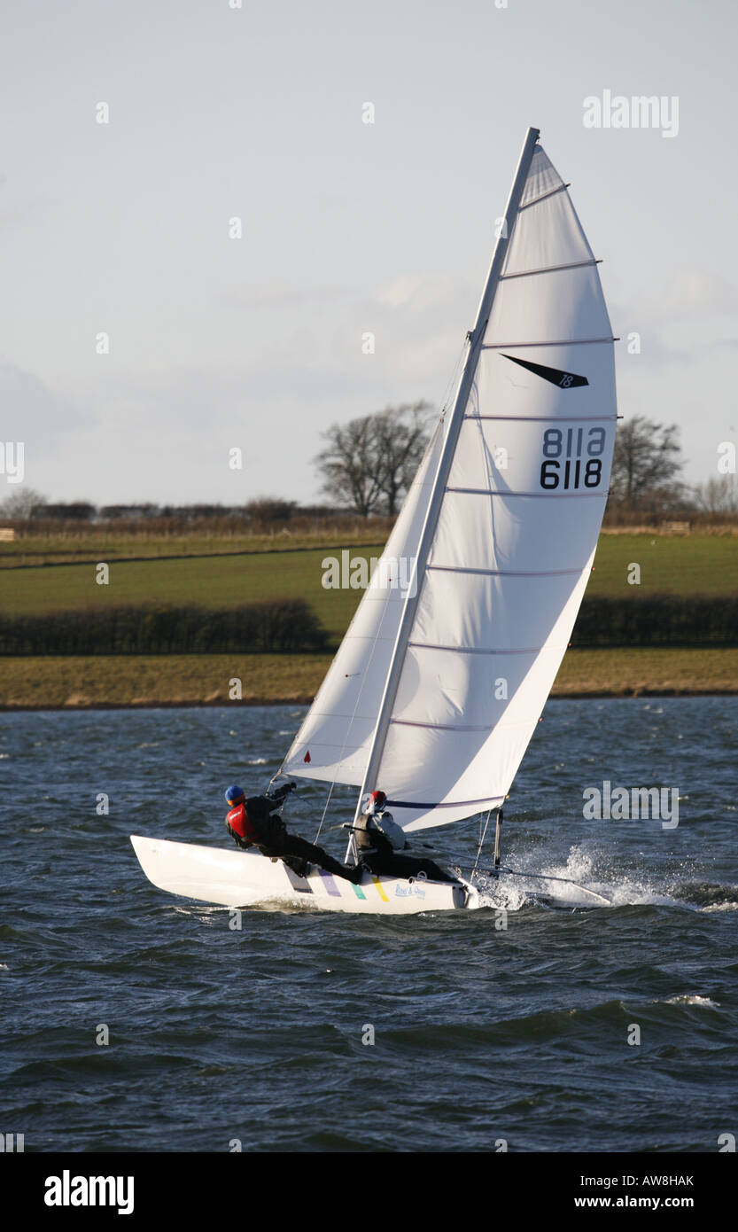 Dart 18 Catamaran sur Rutland Water Banque D'Images