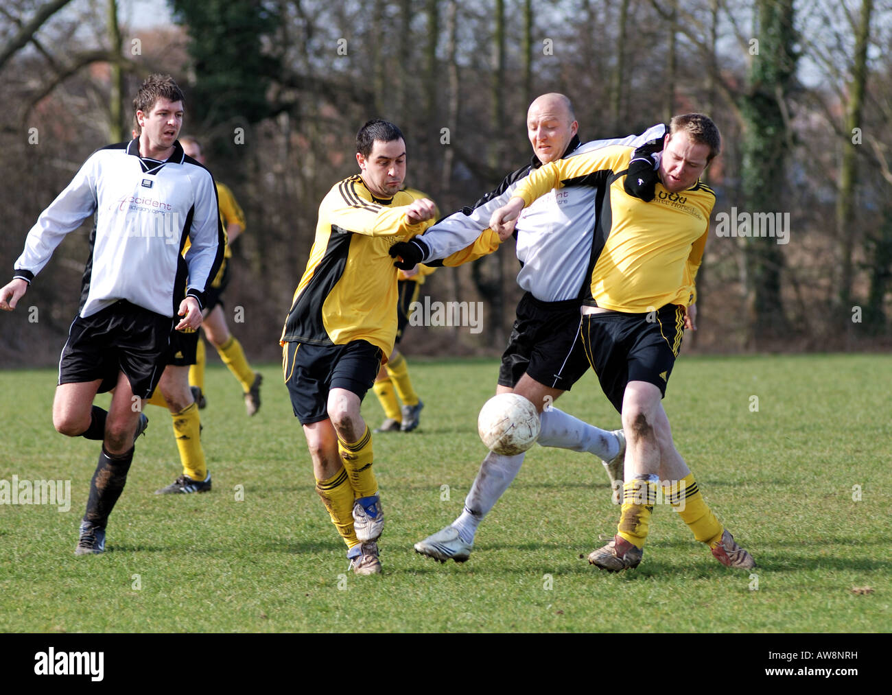 Football Ligue dimanche à Newbold Comyn, Leamington Spa, Angleterre, RU Banque D'Images
