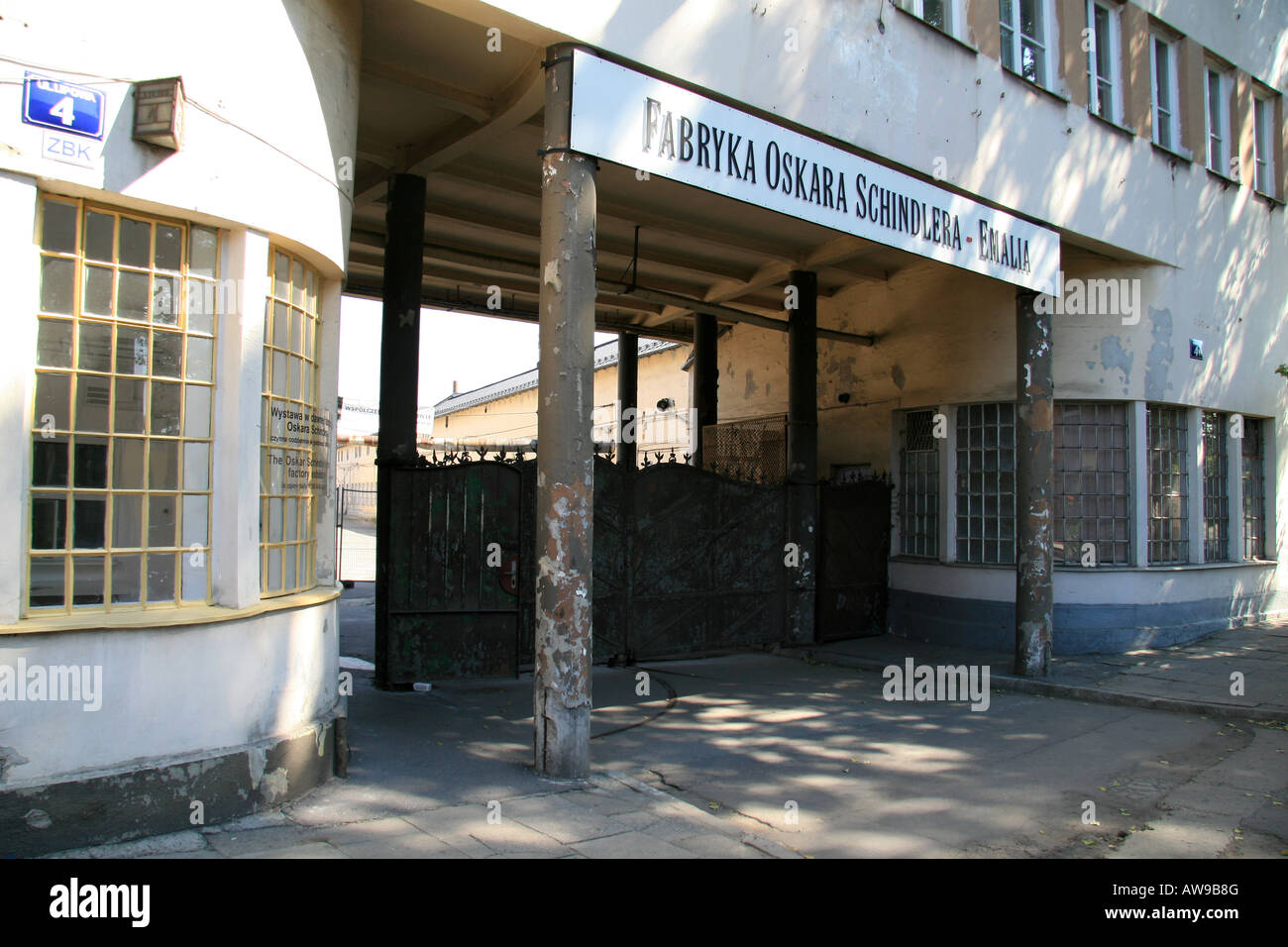 L'entrée principale de l'usine d'Oskar Schindler (Deutsche Emaillewaren-Fabrik) au no 4, ul. Lipowa, Cracovie, Pologne. Banque D'Images