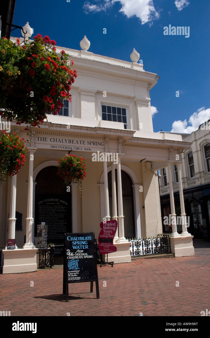 Sur le printemps Chalybeate Pantiles, Royal Tunbridge Wells Banque D'Images