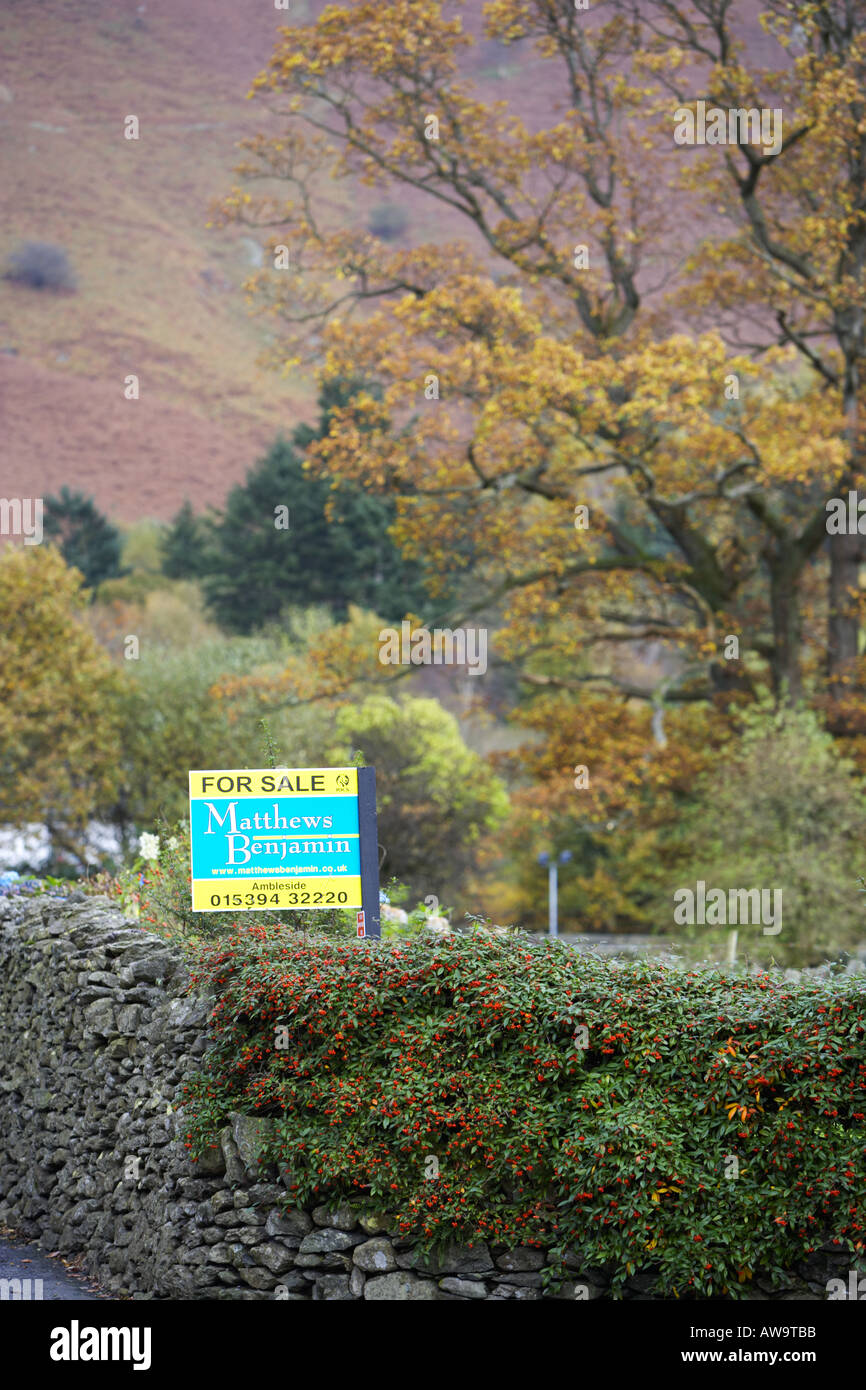 0 4 9 Style à vendre des signes dans l'Angleterre rurale Banque D'Images