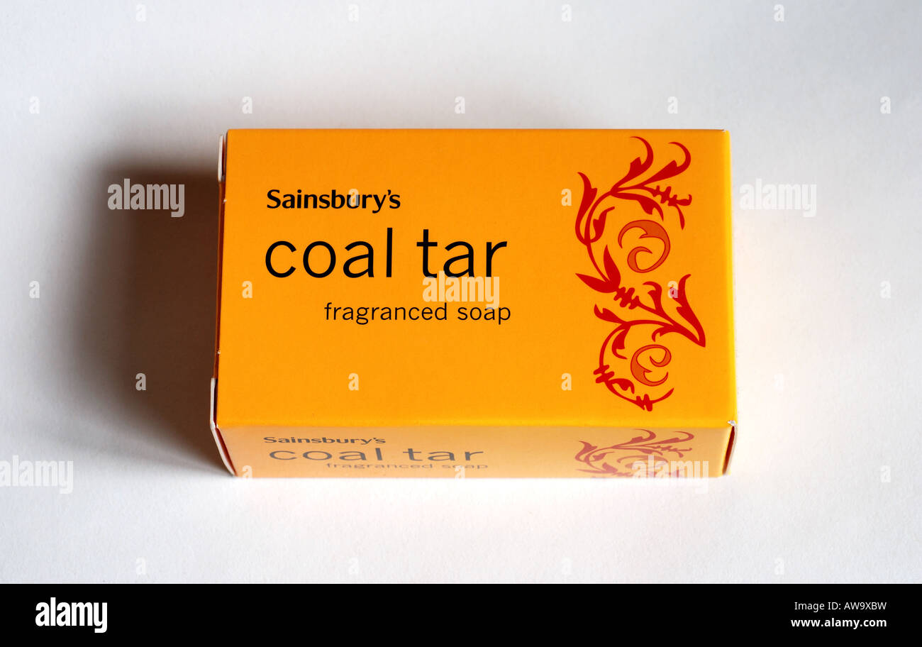 Sainsbury's savon parfumé de goudron de houille, UK Banque D'Images