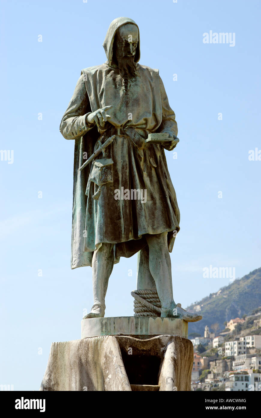 Amalfi côte amalfitaine Campanie Italie Italia memorial Buonarroti inventeur de la boussole Banque D'Images