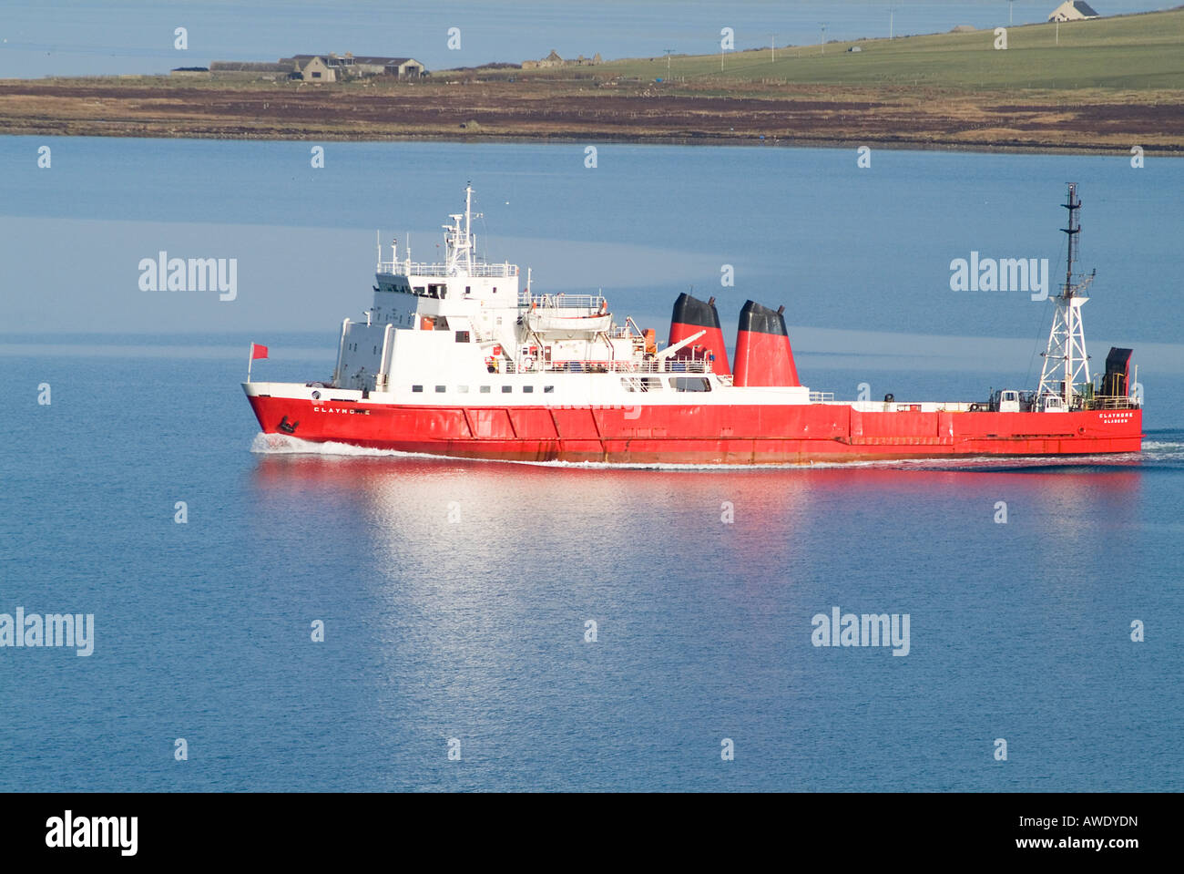 Dh SOUTH RONALDSAY ORKNEY Pentland ferries Ferry St Margarets Hope au départ Claymore Banque D'Images