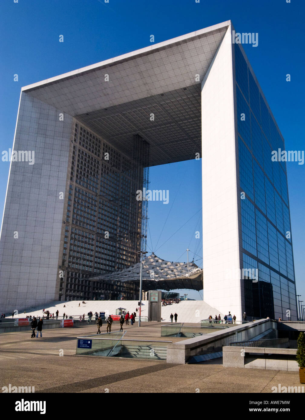 La Défense, quartier d'affaires de Paris Banque D'Images