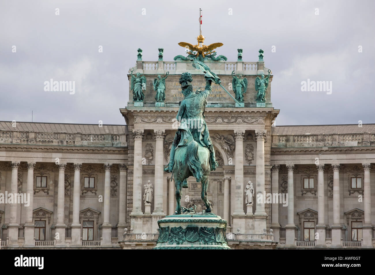 Statue de l'archiduc Charles d'Autriche sur Heldenplatz square, Hofburg, Vienne, Autriche, Europe Banque D'Images