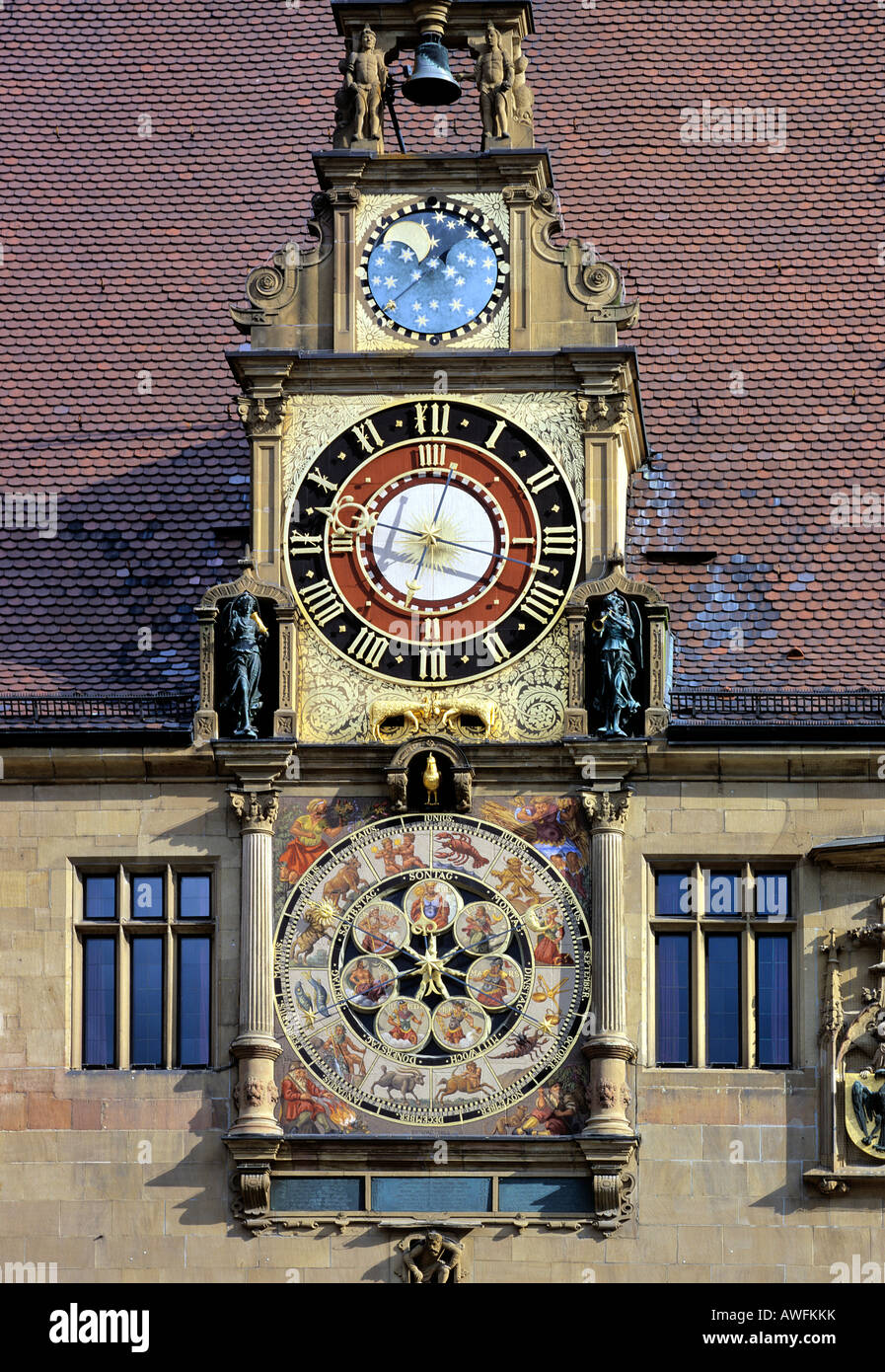 L'ère de la renaissance de l'horloge astronomique, l'hôtel de ville, Heilbronn, Bade-Wurtemberg, Allemagne, Europe Banque D'Images