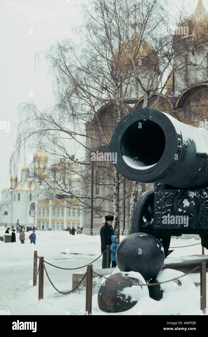 Tsar Cannon en hiver, le Kremlin, Moscou, Russie. Banque D'Images