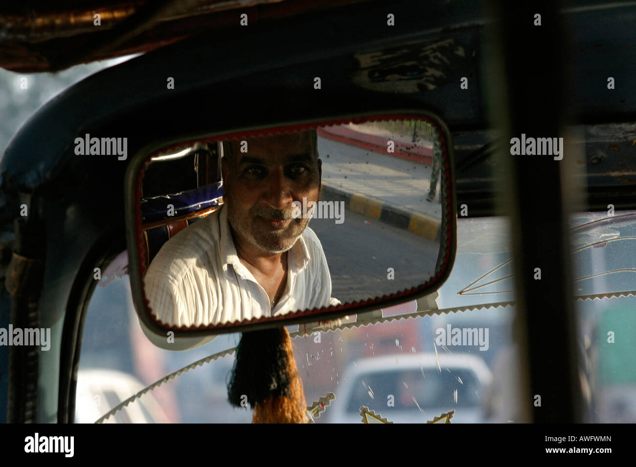 Chauffeur de taxi lahore Pakistan Banque D'Images