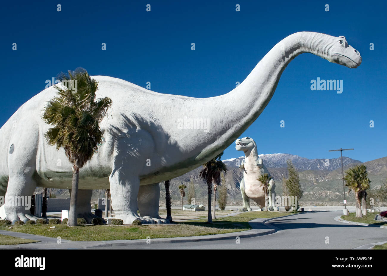 Le monde s plus grands dinosaures sont situés à Cabazon Californie, à l'ouest de Palm Springs Banque D'Images