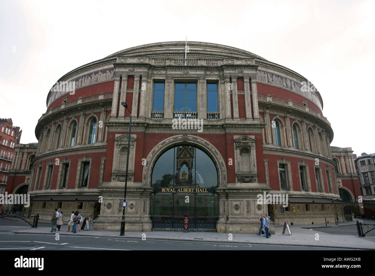 Le monde célèbre attraction touristique monument bâtiment victorien du Royal Albert Hall Kensington London England Angleterre UK UE Banque D'Images